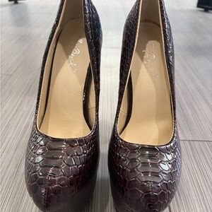 Burgundy Crocodile Pattern Heels